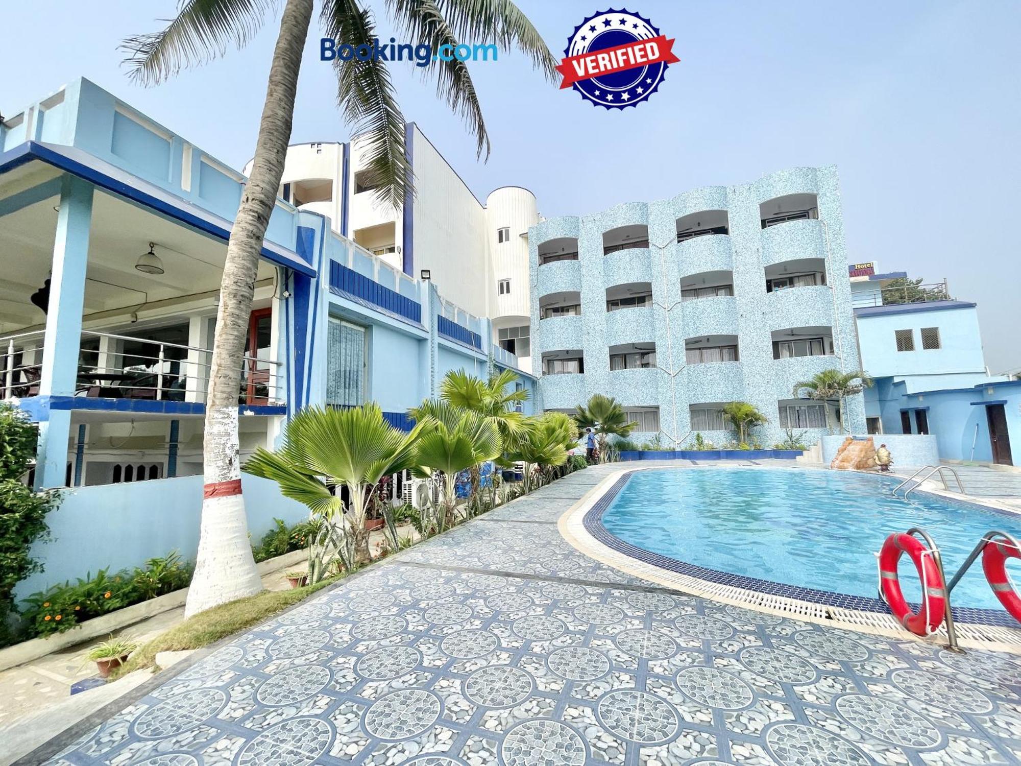 Hotel V-I Near Sea , Puri Private-Park -Gym-Spa Fully-Airconditioned-Hotel Lift-And-Parking-Facilities Breakfast-Included ภายนอก รูปภาพ