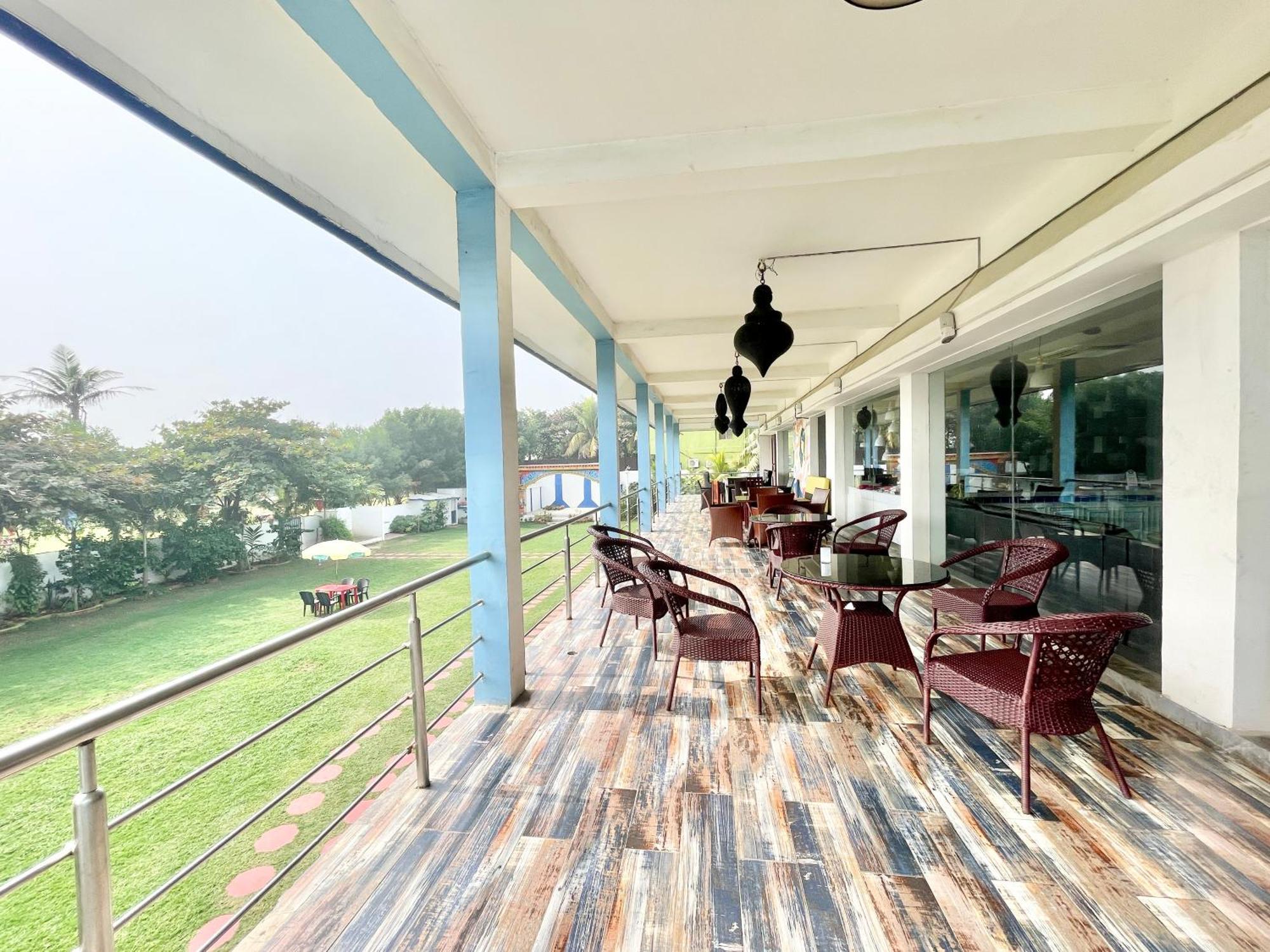 Hotel V-I Near Sea , Puri Private-Park -Gym-Spa Fully-Airconditioned-Hotel Lift-And-Parking-Facilities Breakfast-Included ภายนอก รูปภาพ